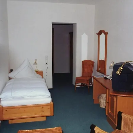 Hotel Am Solebad 3*